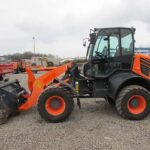 Cargador frontal Komatsu WA100M-7